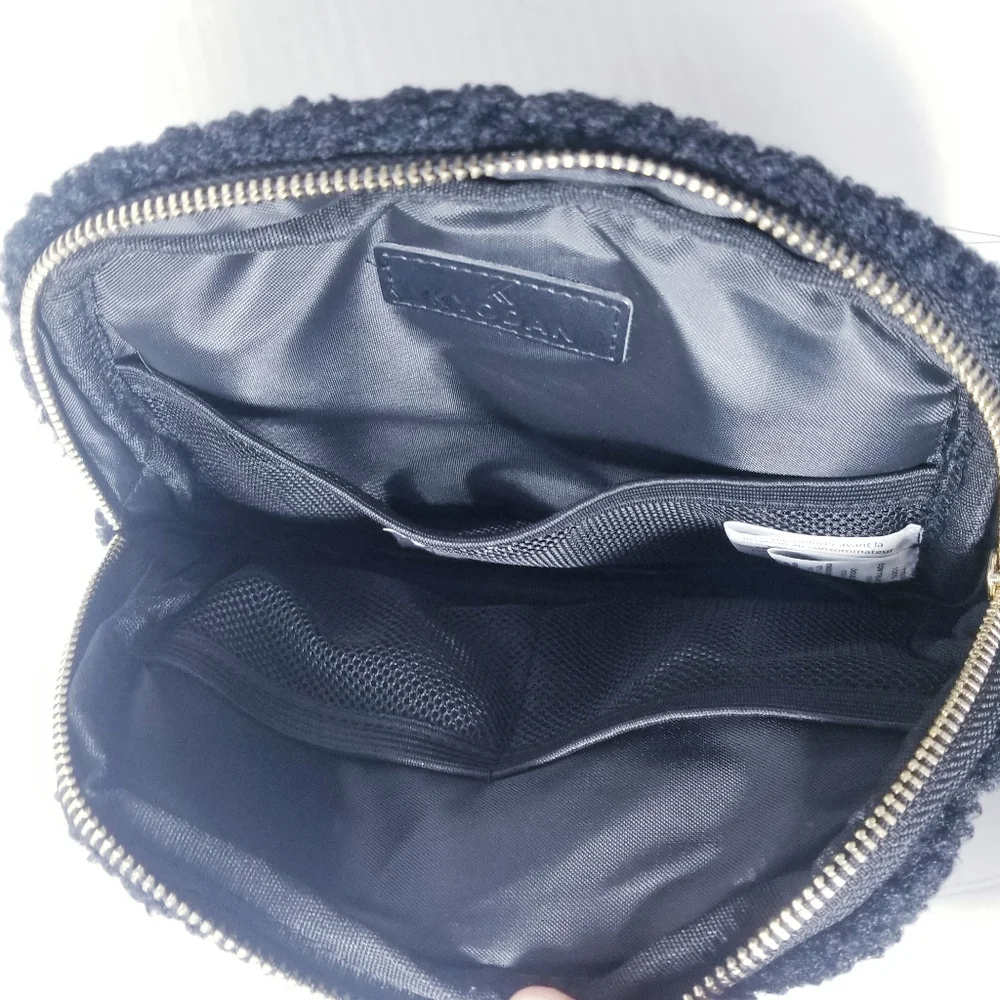 NWT KYODAN SHERPA BLACK CROSSBODY BELT BAG